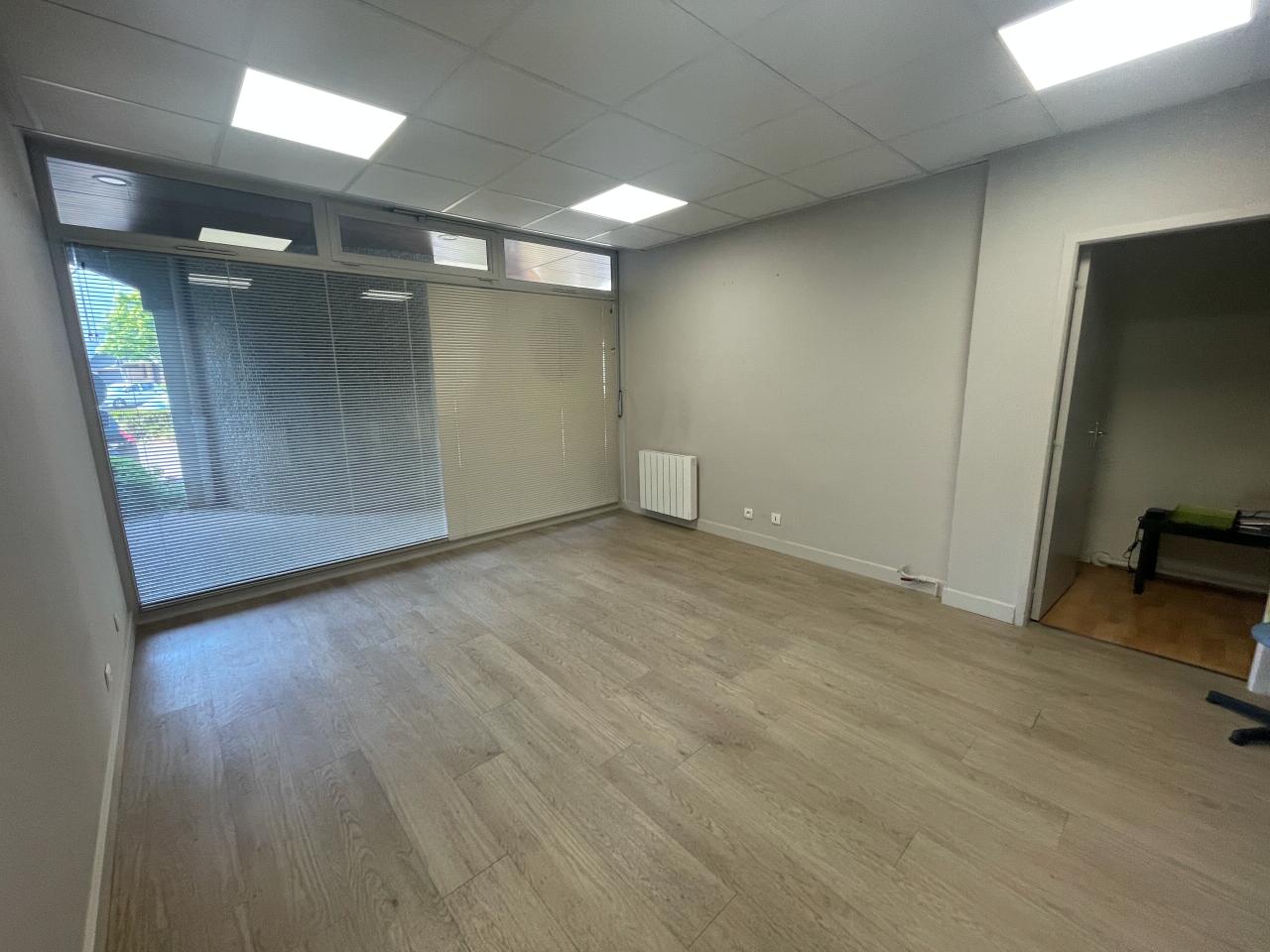 Bureau Cesson-Sévigné 164m² Vente bureau Cesson-Sévigné Ille-et-Vilaine OVBUR2533144 2